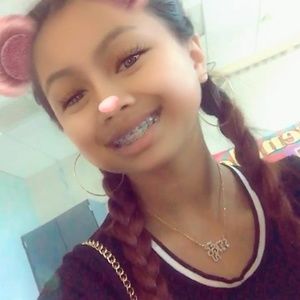 Meet your Posher, Ashley